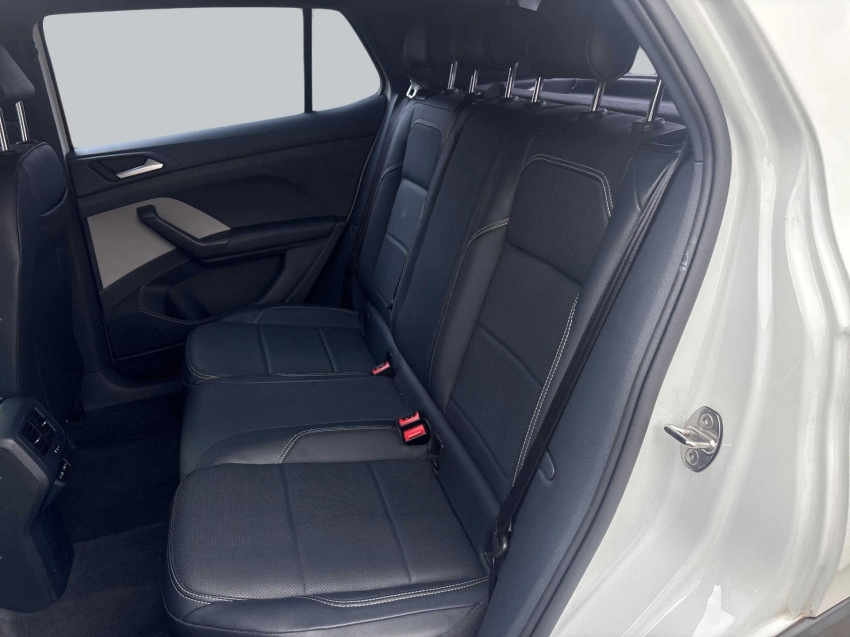 Volkswagen-T-CROSS-1.4 250 TSI TOTAL FLEX HIGHLINE AUTOMÁTICO