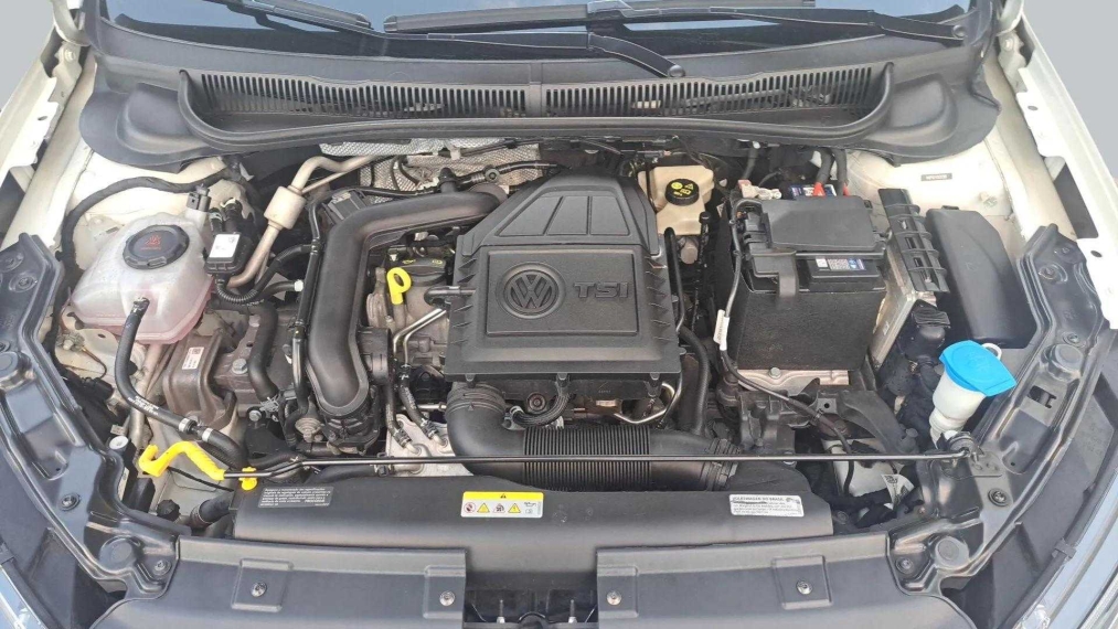 Volkswagen-NIVUS-1.0 200 TSI TOTAL FLEX HIGHLINE AUTOMÁTICO