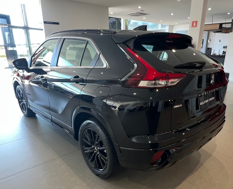 Mitsubishi-ECLIPSE CROSS-1.5 MIVEC TURBO GASOLINA HPE BLACK CVT