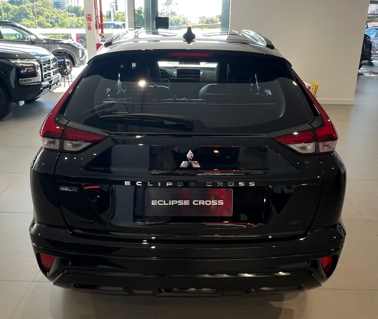 Mitsubishi-ECLIPSE CROSS-1.5 MIVEC TURBO GASOLINA HPE BLACK CVT