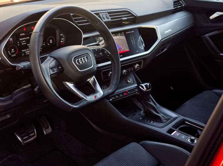 Audi-Q3-2.0 40 TFSI GASOLINA SPORTBACK PERFORMANCE QUATTRO TIPTRONIC