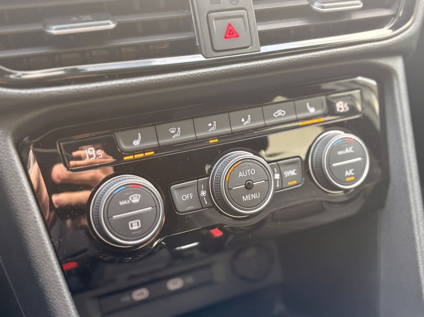 Volkswagen-TAOS-1.4 250 TSI TOTAL FLEX HIGHLINE AUTOMÁTICO