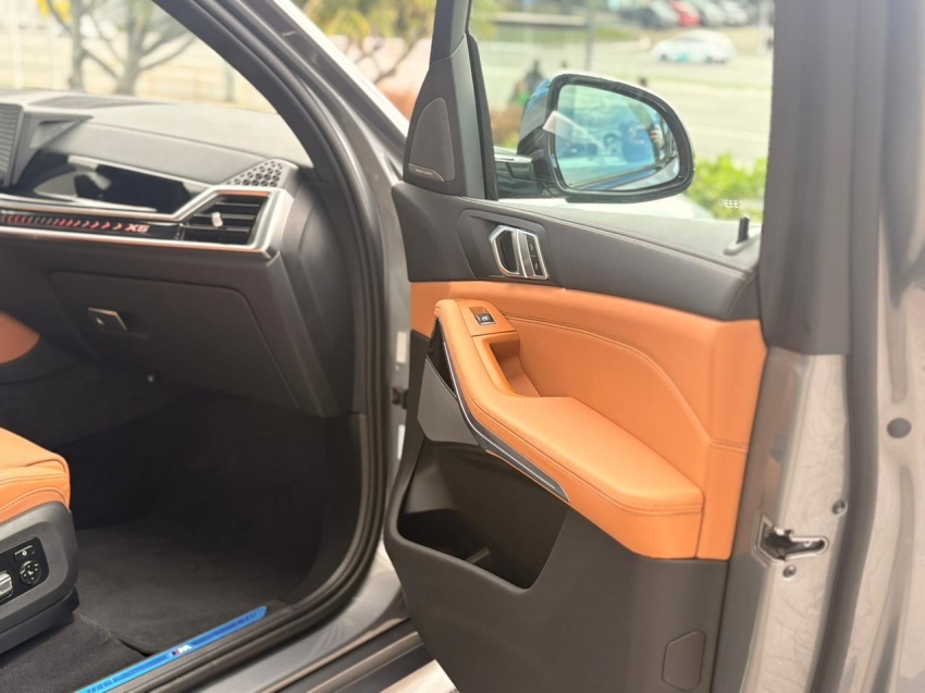 BMW-X5-3.0 I6 TURBO HÍBRIDO XDRIVE50E M SPORT AUTOMÁTICO