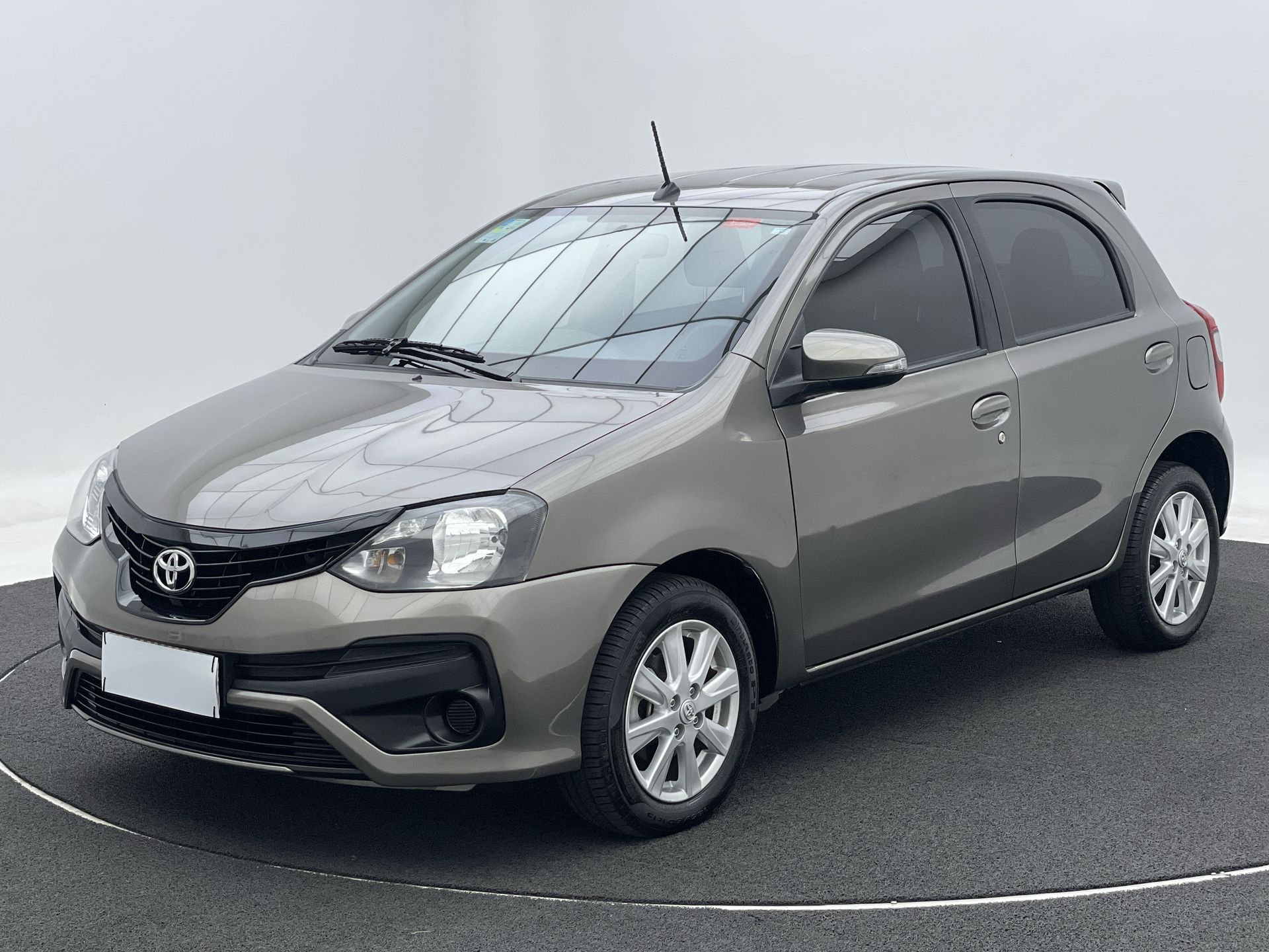 ETIOS X Plus 1.5 Flex 16V 5p Mec.
