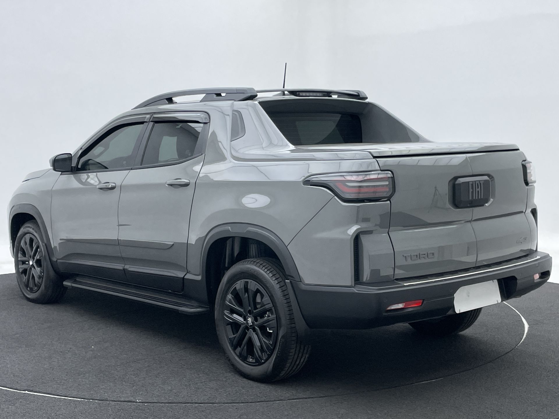 Fiat-TORO-Toro Ultra 1.3 16V 4x2 TB Flex Aut.