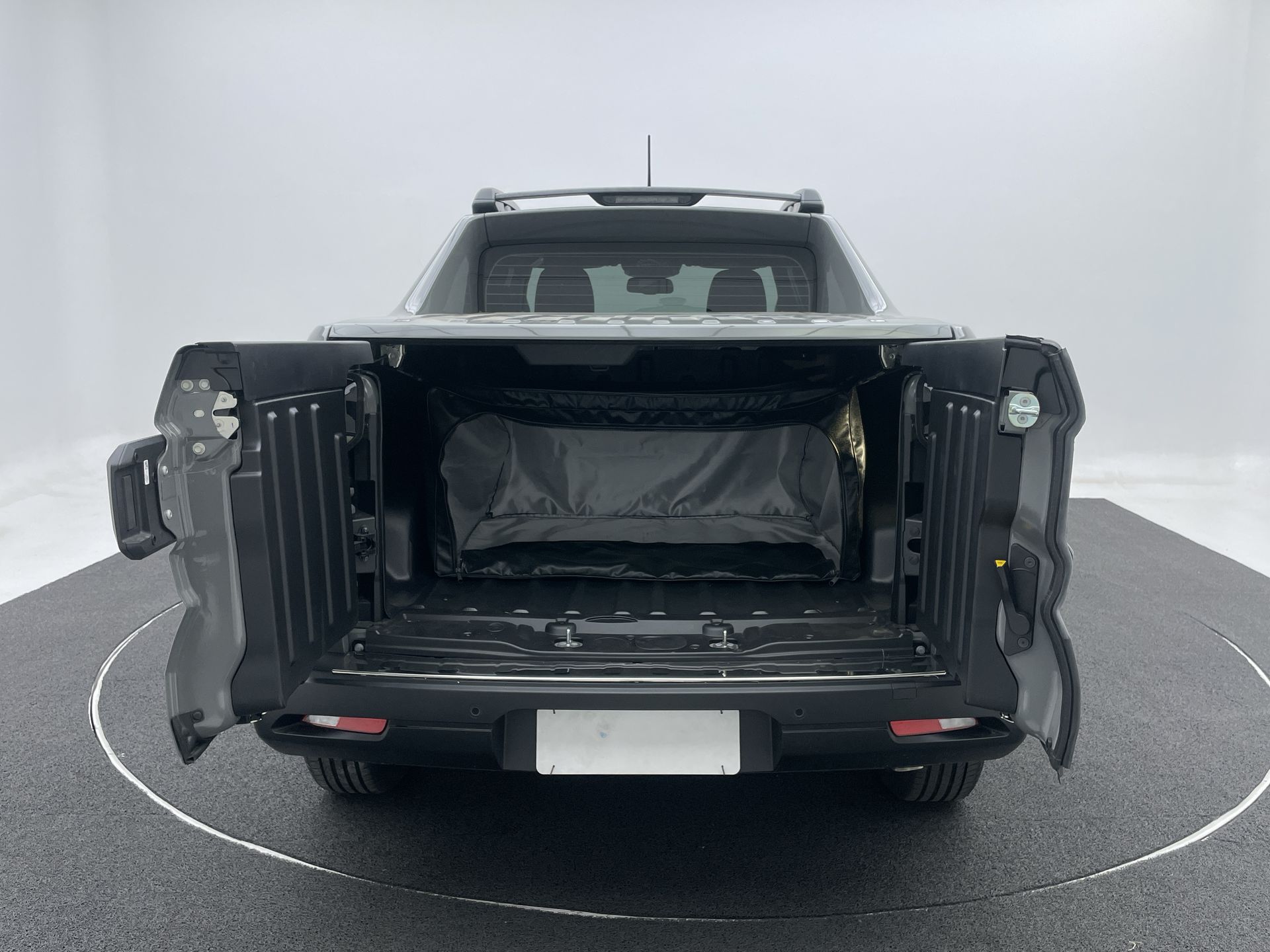 Fiat-TORO-Toro Ultra 1.3 16V 4x2 TB Flex Aut.