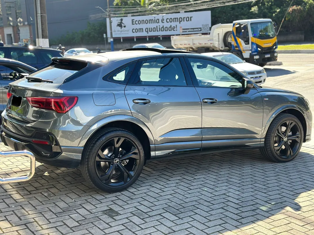 audi q3 spb perf.black plus 2.0 tfsi tip.quat