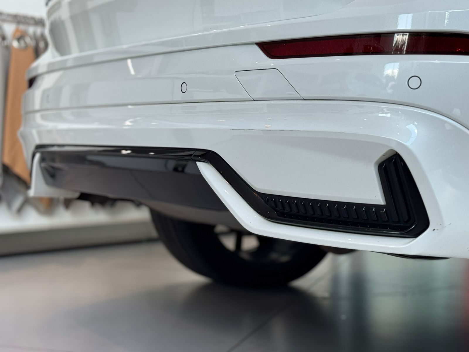 Volvo-XC 60-XC 60 T-8 Ultim.Dark 2.0 AWD (Híbrido)