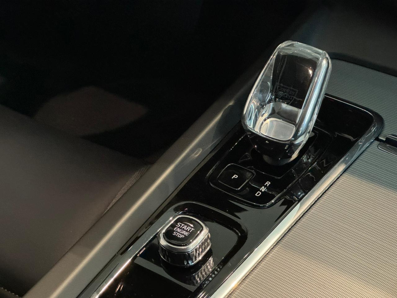 Volvo-XC 60-XC 60 T-8 Ultim.Dark 2.0 AWD (Híbrido)