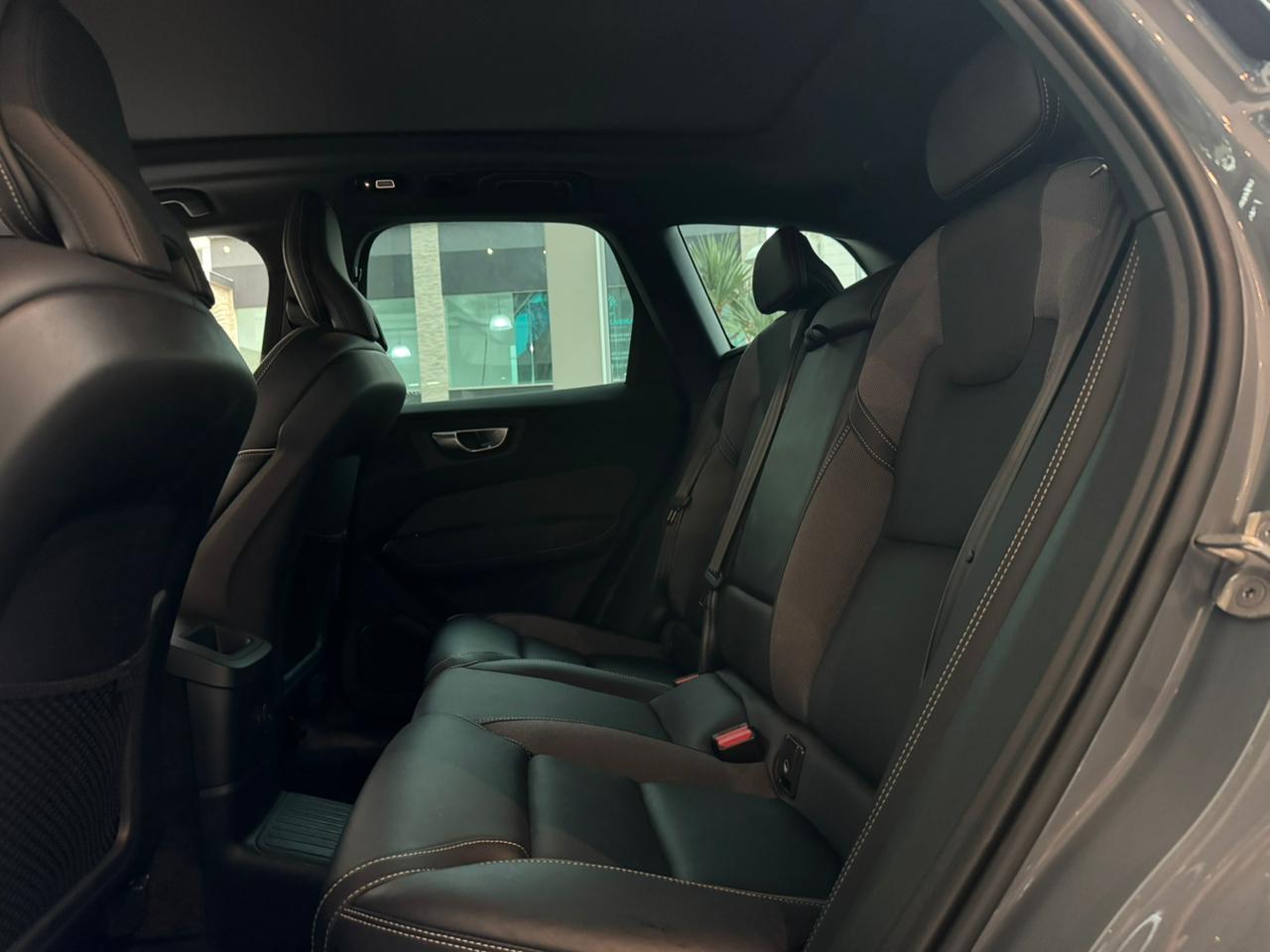 Volvo-XC 60-XC 60 T-8 Ultim.Dark 2.0 AWD (Híbrido)
