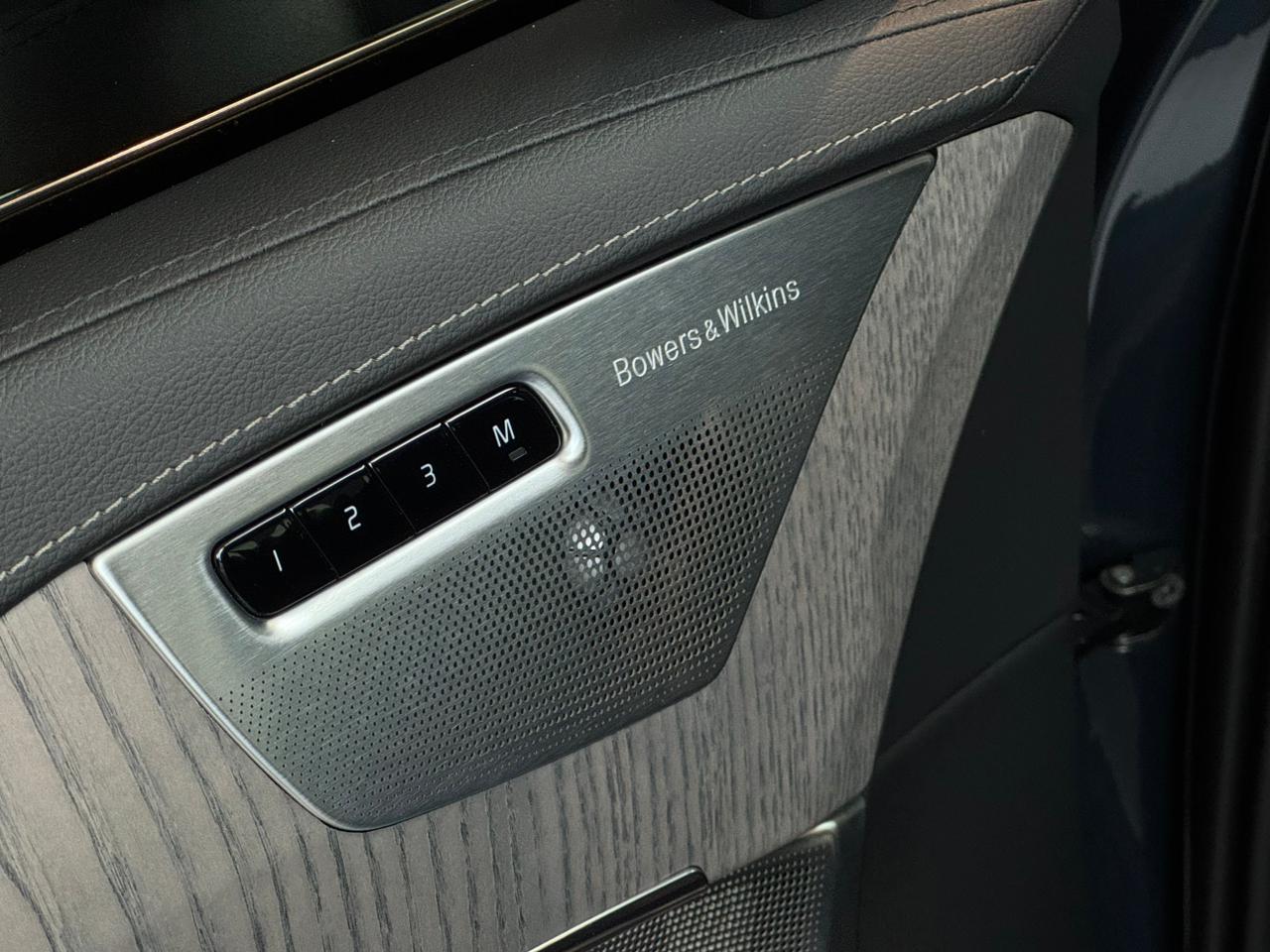 XC 90 T-8 Ultimate 2.0 AWD (Híbrido)