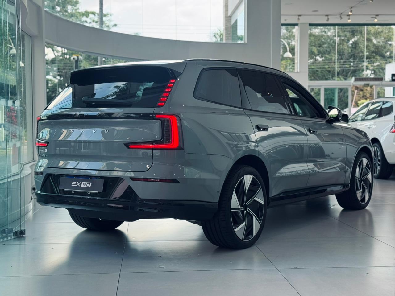 Volvo-EX90-EX90 Twin Ultra AWD (Elétrico)