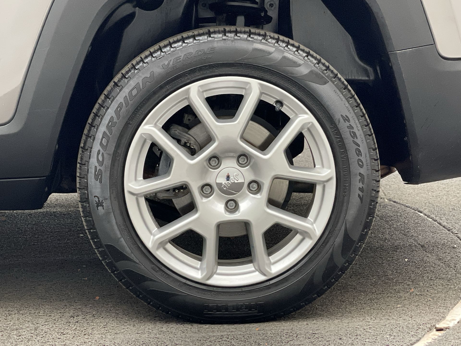 Jeep-RENEGADE-Renegade Sport 1.8 4x2 Flex 16V Aut.