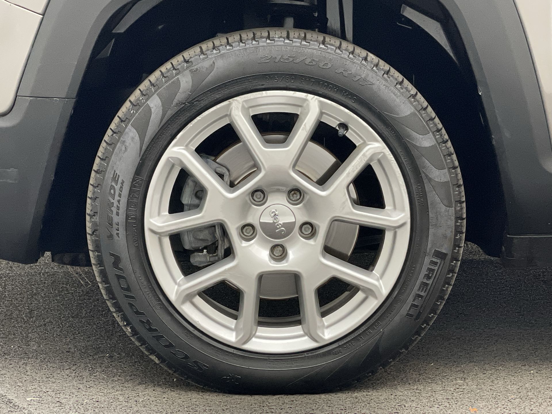 Jeep-RENEGADE-Renegade Sport 1.8 4x2 Flex 16V Aut.