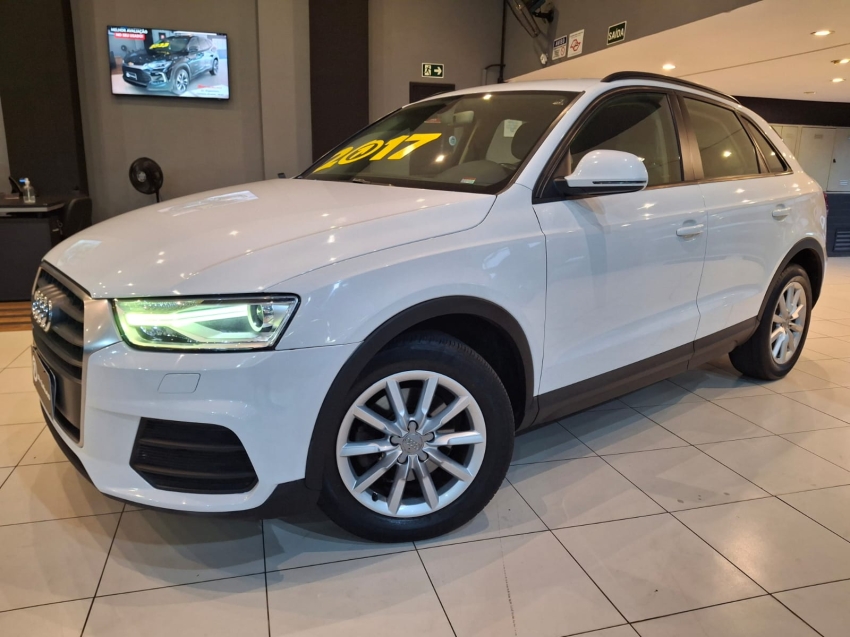 Audi-Q3-1.4 TFSI AMBIENTE GASOLINA 4P S TRONIC