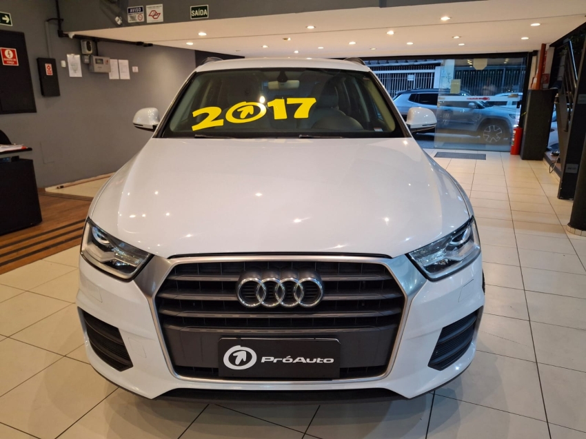 Audi-Q3-1.4 TFSI AMBIENTE GASOLINA 4P S TRONIC