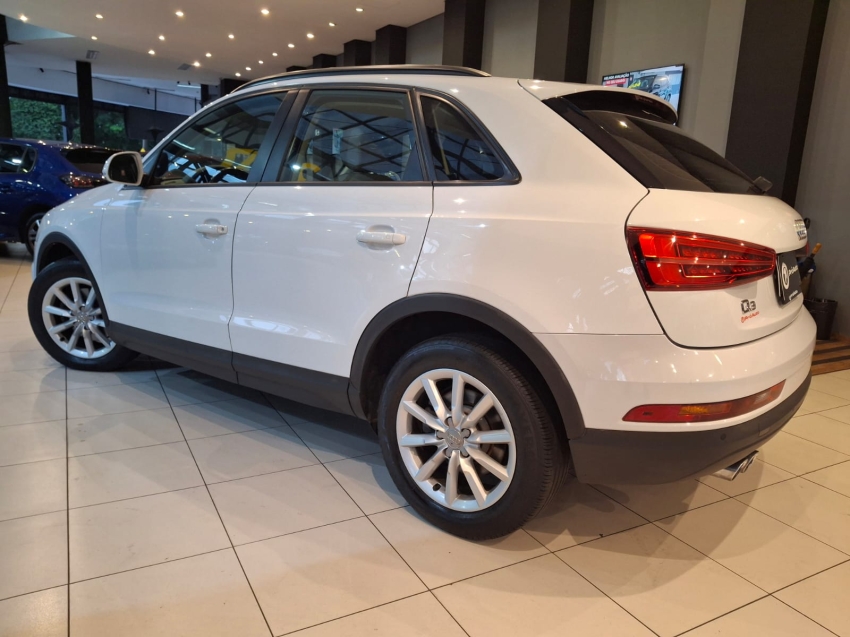 Audi-Q3-1.4 TFSI AMBIENTE GASOLINA 4P S TRONIC