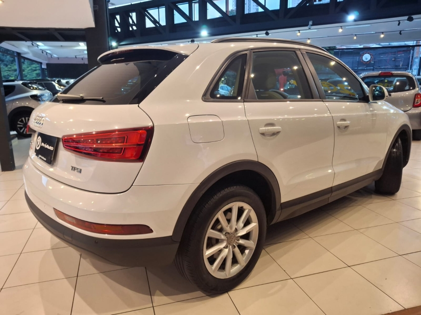 Audi-Q3-1.4 TFSI AMBIENTE GASOLINA 4P S TRONIC