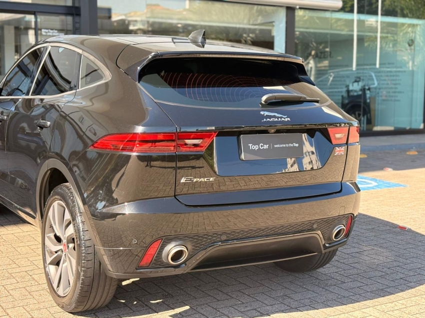 Jaguar-E-PACE-2.0 16V P250 FLEX R-DYNAMIC SE AWD AUTOMÁTICO