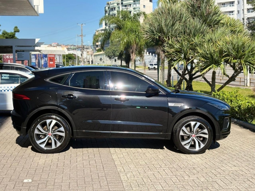 Jaguar-E-PACE-2.0 16V P250 FLEX R-DYNAMIC SE AWD AUTOMÁTICO