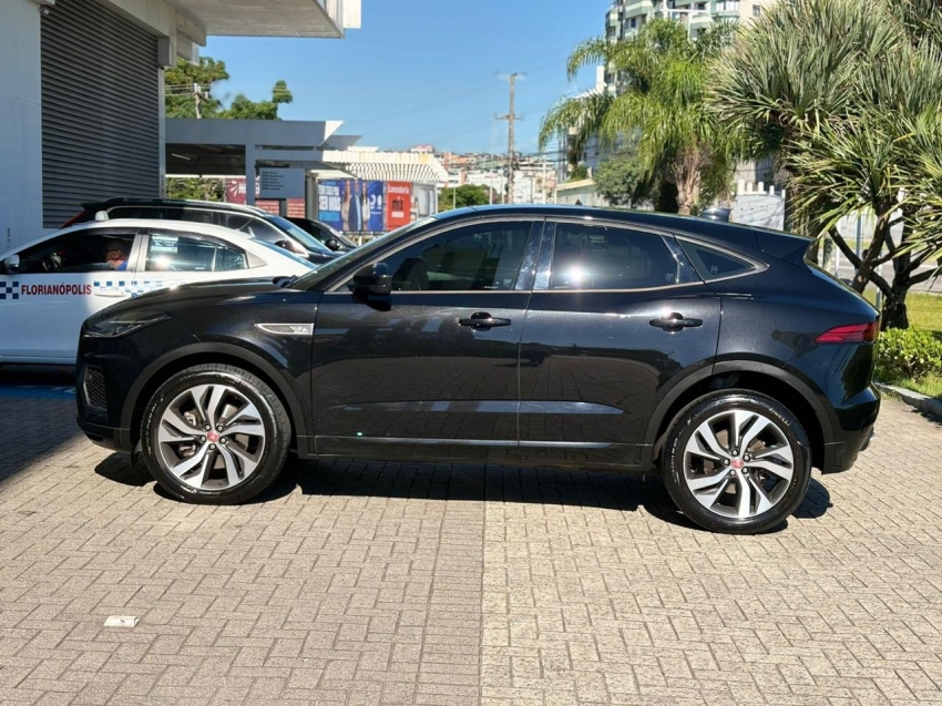 Jaguar-E-PACE-2.0 16V P250 FLEX R-DYNAMIC SE AWD AUTOMÁTICO