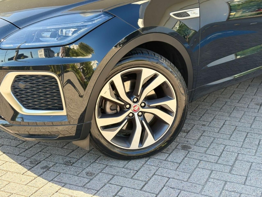Jaguar-E-PACE-2.0 16V P250 FLEX R-DYNAMIC SE AWD AUTOMÁTICO