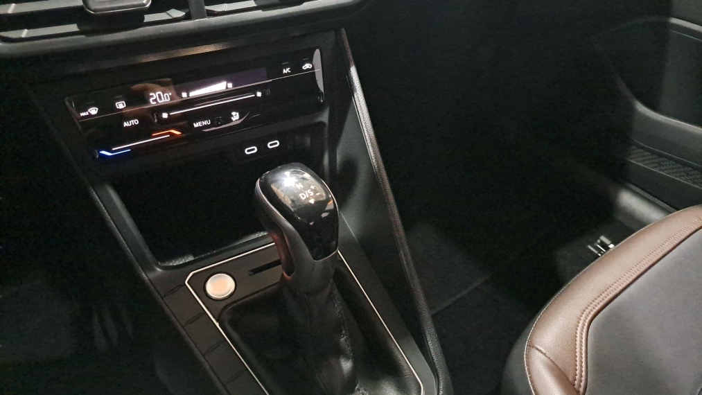 Volkswagen-VIRTUS-1.0 200 TSI HIGHLINE AUTOMÁTICO