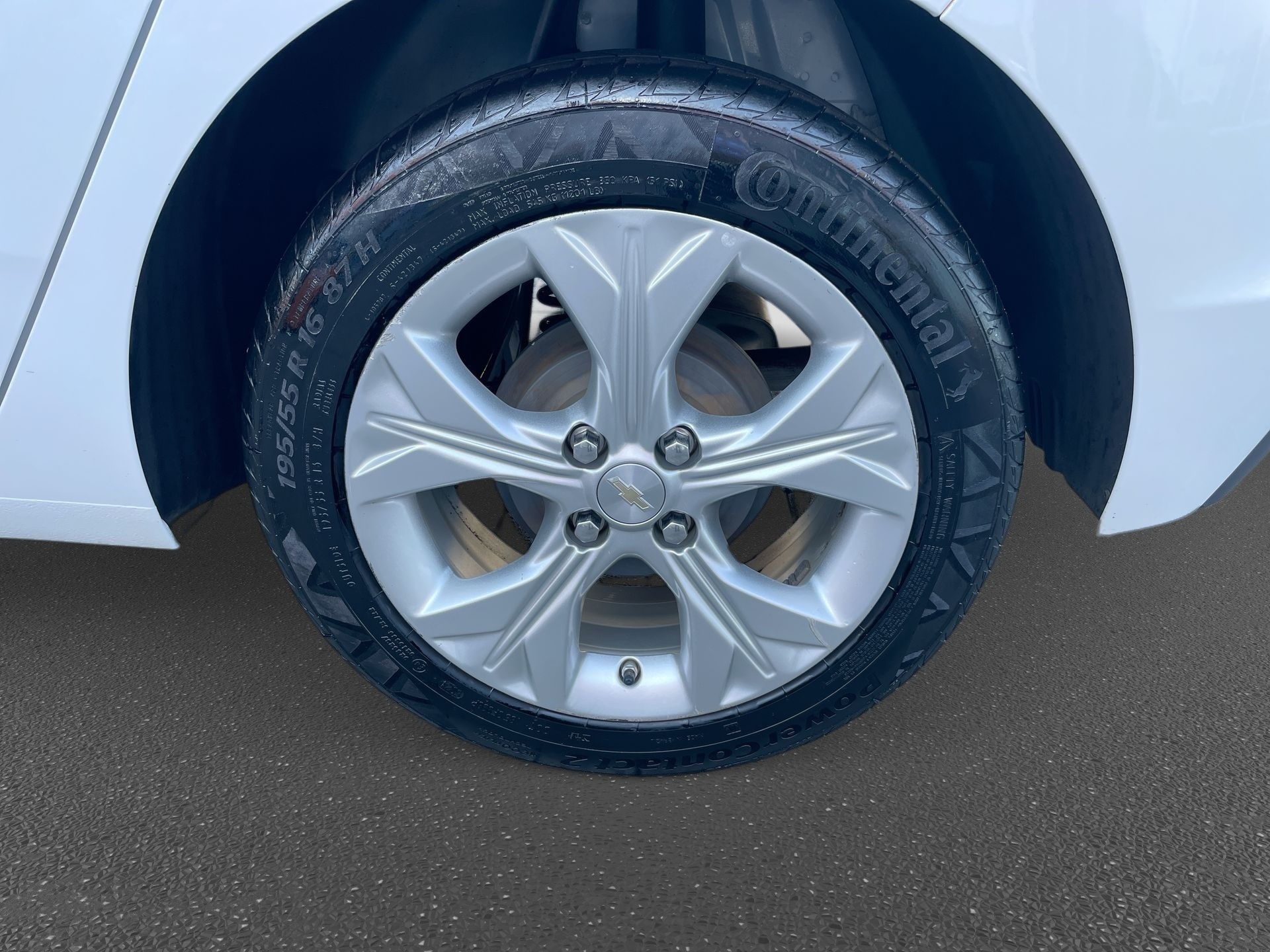 GM - Chevrolet-ONIX-ONIX HATCH PREM. 1.0 12V TB Flex 5p Aut.