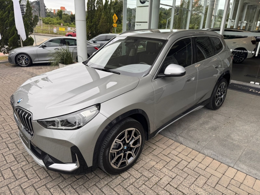 BMW-X1-2.0 16V TURBO GASOLINA SDRIVE20I X-LINE STEPTRONIC