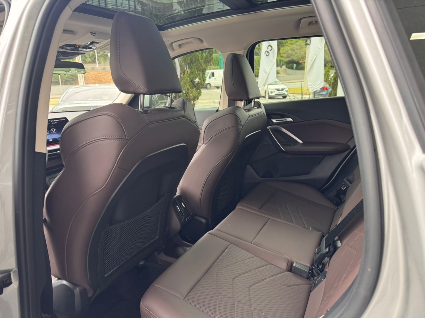 BMW-X1-2.0 16V TURBO GASOLINA SDRIVE20I X-LINE STEPTRONIC