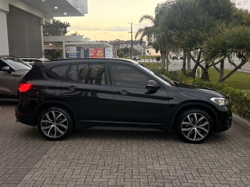 BMW-X1-2.0 16V TURBO ACTIVEFLEX SDRIVE20I GP 4P AUTOMÁTICO