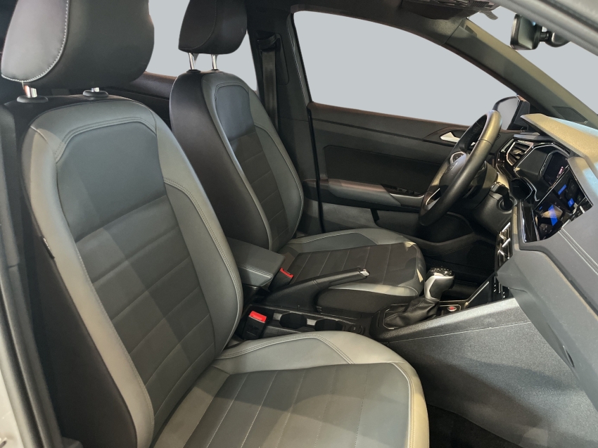 Volkswagen-NIVUS-1.0 200 TSI TOTAL FLEX HIGHLINE AUTOMÁTICO