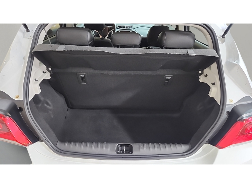 GM - Chevrolet-ONIX-1.4 MPFI ACTIV 8V FLEX 4P AUTOMÁTICO