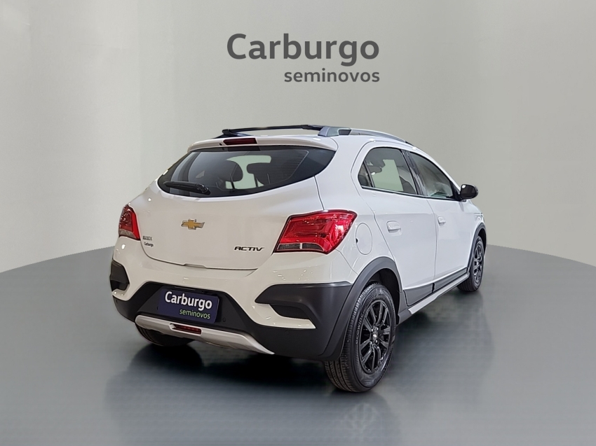 GM - Chevrolet-ONIX-1.4 MPFI ACTIV 8V FLEX 4P AUTOMÁTICO