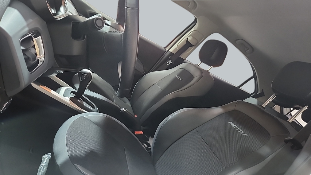 GM - Chevrolet-ONIX-1.4 MPFI ACTIV 8V FLEX 4P AUTOMÁTICO
