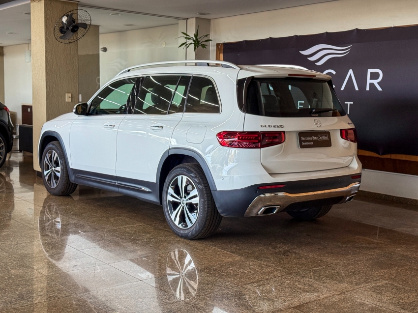 MERCEDES BENZ-GLB 220-2.0 MHEV PROGRESSIVE 4MATIC 8G-DCT