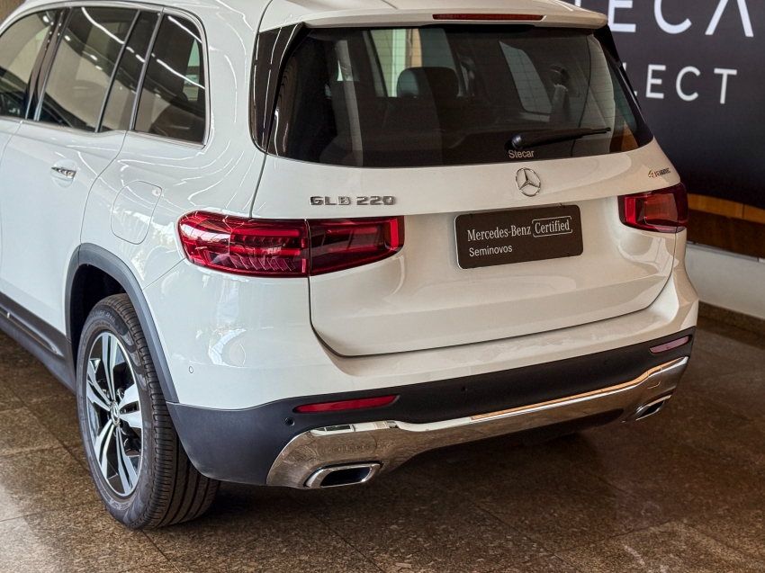 MERCEDES BENZ-GLB 220-2.0 MHEV PROGRESSIVE 4MATIC 8G-DCT