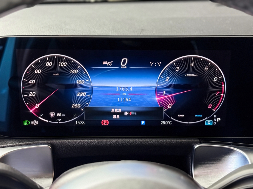 MERCEDES BENZ-GLB 220-2.0 MHEV PROGRESSIVE 4MATIC 8G-DCT