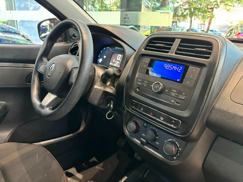 Renault-KWID-1.0 12V SCE FLEX ZEN MANUAL
