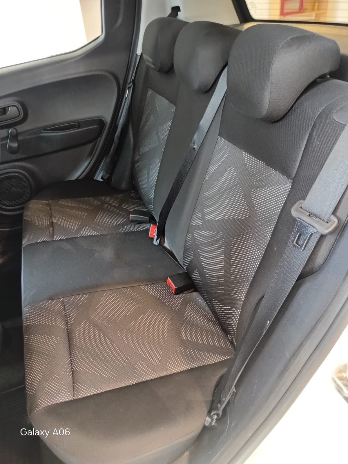 Fiat-MOBI-MOBI 1.0 8V EVO FLEX LIKE MANUAL