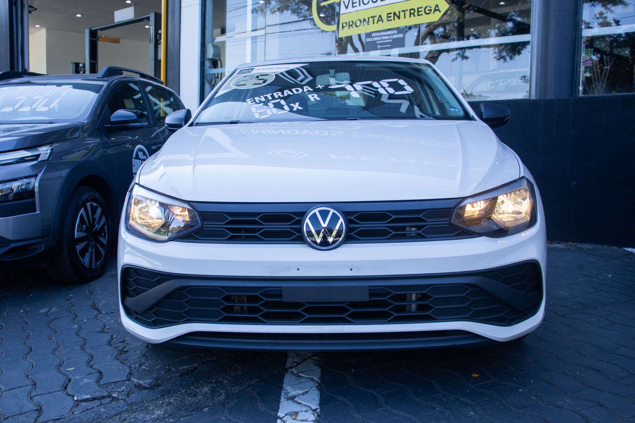 Volkswagen-Polo-Polo Track 1.0 Flex 12V 5p