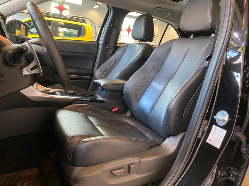 Mitsubishi-ECLIPSE CROSS-1.5 MIVEC TURBO GASOLINA HPE-S S-AWC CVT