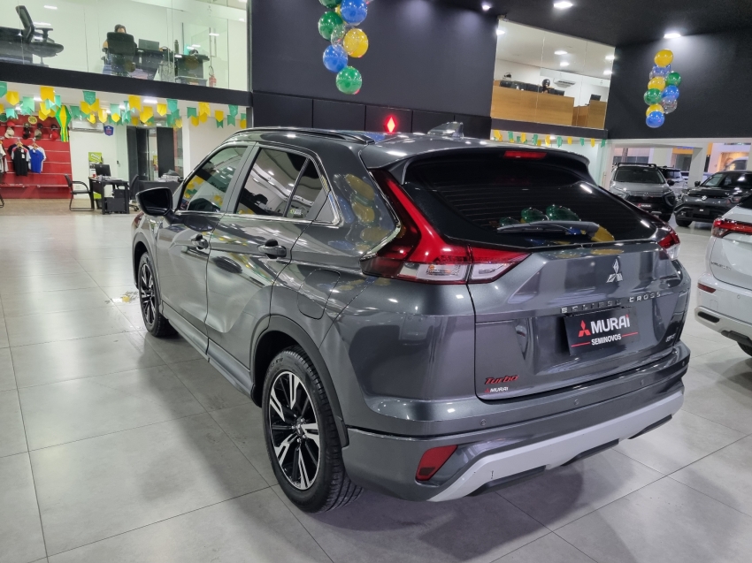 Mitsubishi-ECLIPSE CROSS-1.5 MIVEC TURBO GASOLINA HPE BLACK CVT