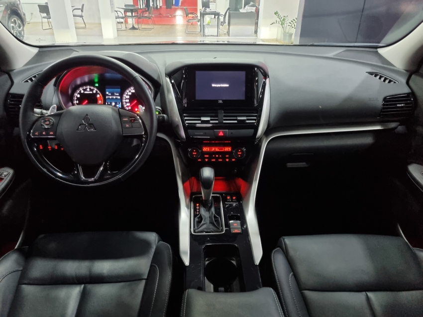 Mitsubishi-ECLIPSE CROSS-1.5 MIVEC TURBO GASOLINA HPE BLACK CVT