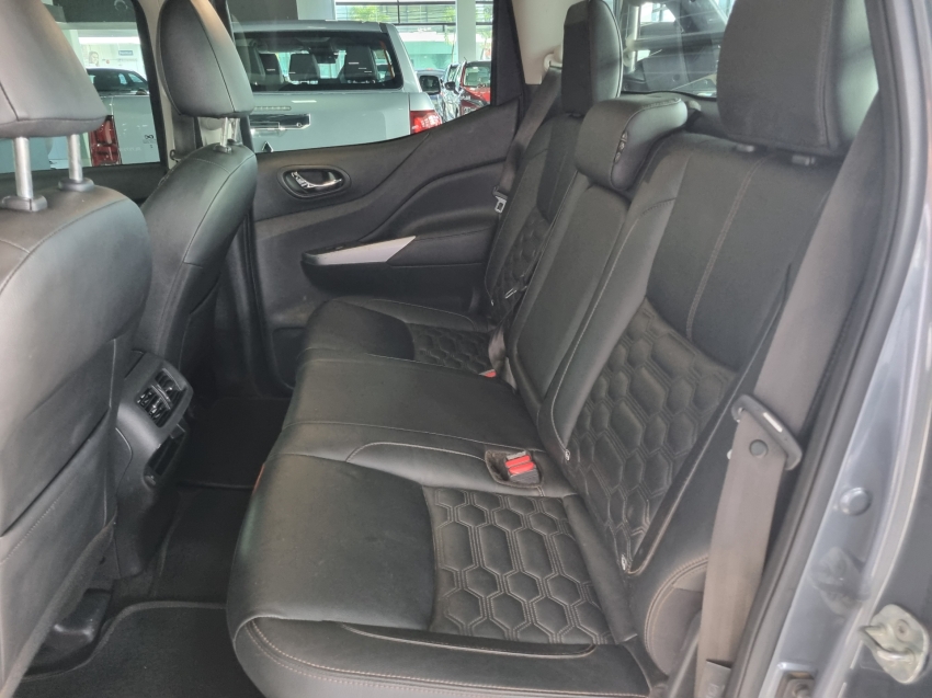 Nissan-FRONTIER-2.3 16V TURBO DIESEL PLATINUM CD 4X4 AUTOMÁTICO