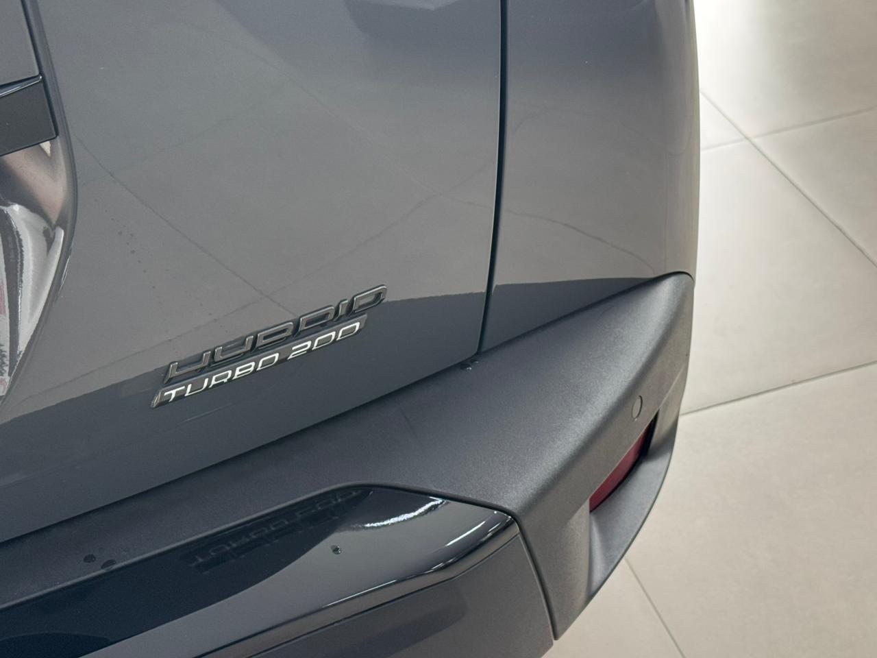 Peugeot-2008-2008 GT 1.0 Turbo Hibrido Aut.
