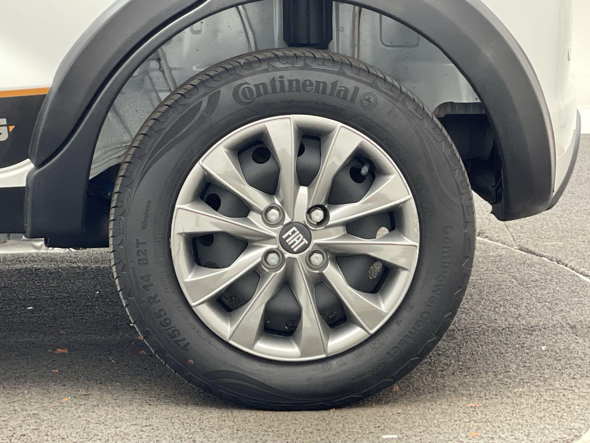 Fiat-MOBI-MOBI TREKKING 1.0 Flex 5p.