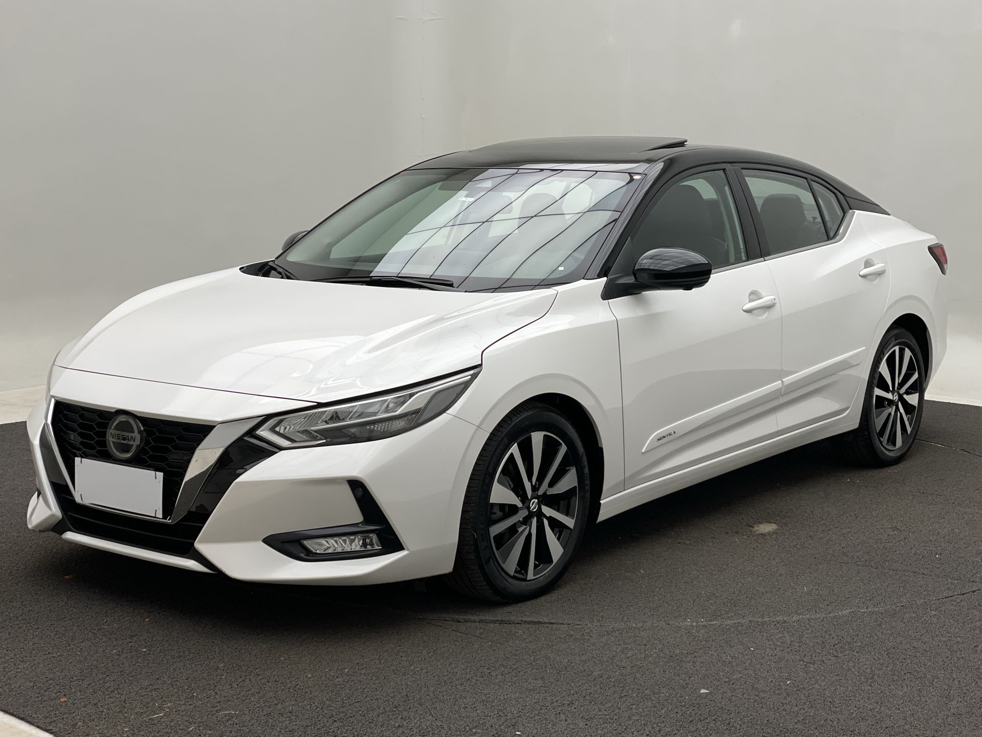 Sentra Exclusive 2.0 16V Aut.