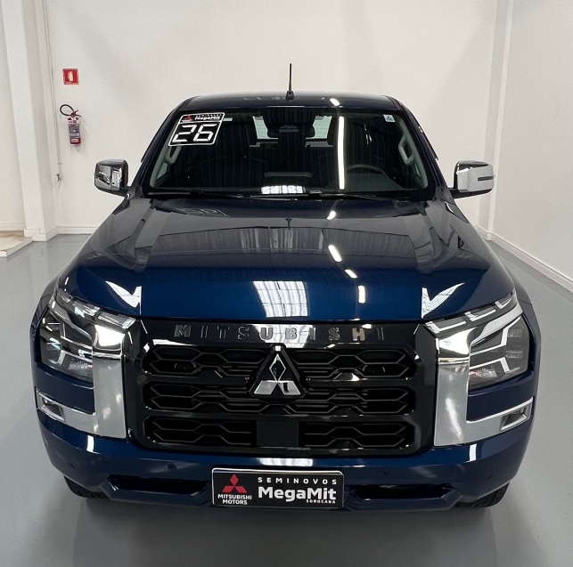 Mitsubishi-L200 TRITON-2.4 16V TURBO DIESEL SPORT HPE-S CD 4P 4X4 AUTOMÁTICO
