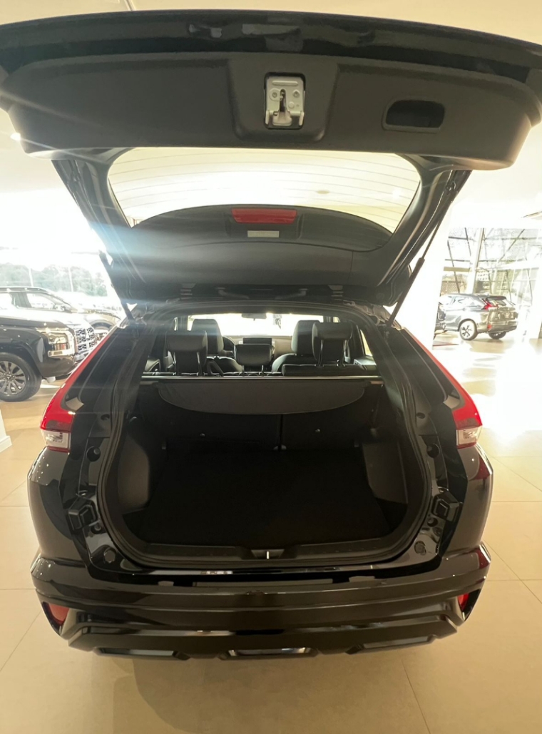 Mitsubishi-ECLIPSE CROSS-1.5 MIVEC TURBO GASOLINA HPE BLACK CVT